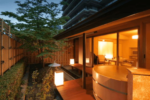 お泊り頂くお部屋は、露天風呂付客室『離れ松林亭』