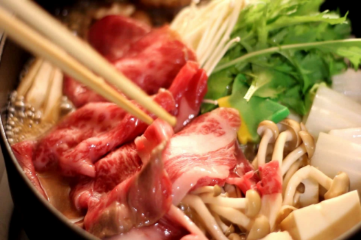 〈おすすめNO1〉【本格上州牛すき焼き御膳】すきやき専門店で修行した女将が調理