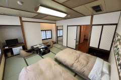 ツインベッド付和室２間〈禁煙〉