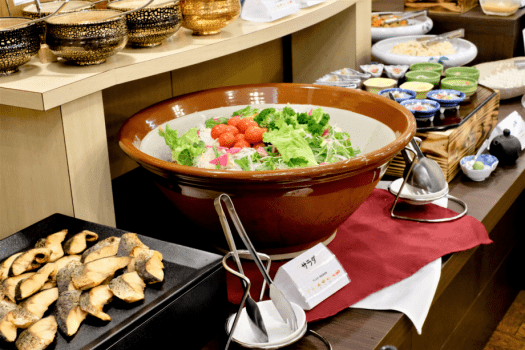 2階レストラン「湖畔」にて和洋、朝食バイキング(写真はイメージです。) 2階レストラン「湖畔」にて和洋、朝食バイキング(写真はイメージです。)