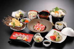 山口の【ふく】を手軽に、ミニ会席料理をお召し上がりください。