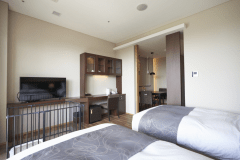 203号室　aurinko/太陽