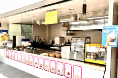 プラス700円でフードコートに使える1,000円分のチケット付き