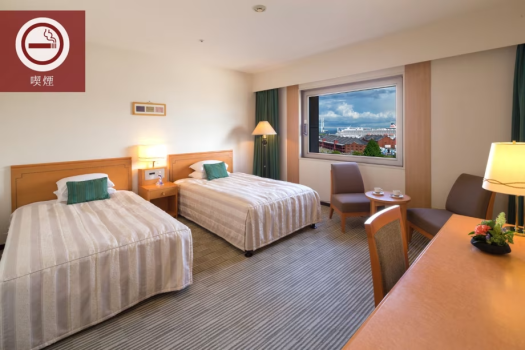 【スタンダードツイン：喫煙】（眺望指定なし）セミダブルベッド×2台