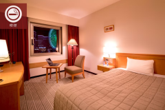 【セミダブル：喫煙】（眺望指定なし）セミダブルベッド×1台