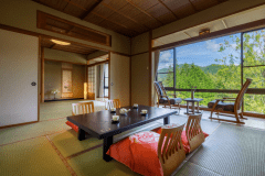 【花車：和室二間】ご家族・グループに最適な広さ。貸切風呂が近く、温泉を何度も楽しみたい方におすすめ♪