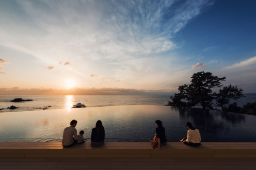 【施設】インフィニティ足湯　夕陽