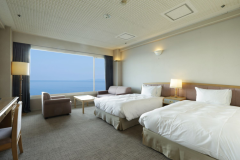 【お部屋】【モデレートツイン/海を臨む】40㎡／3名迄／喫煙