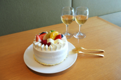 【サービス】ケーキ&スパークリングワイン 【サービス】ケーキ&スパークリングワイン