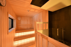 貸切サウナ　木の温もりを感じる貸切サウナ