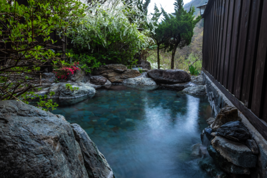 【露天風呂】山の湯