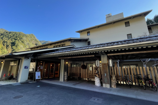 【神出鬼没プラン】4名1室利用で1名様分の宿泊代無料！