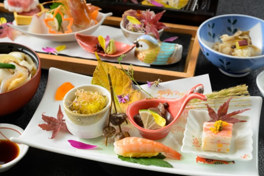 実りの秋を祝福するような、華やかなお料理をお愉しみください。