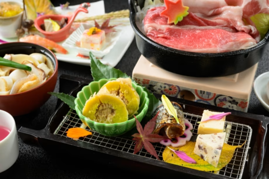 食材の味わい深まる、実りの秋。この季節ならではの献立を味わう、至福のひとときを。