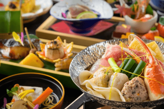 【上州味覚会席～秋】群馬名物おっきりこみを寄せ鍋風に。素材の旨みが溶け合う温かな一品です。