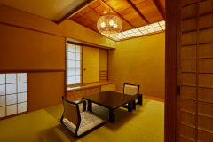 【万葉館　次の間付特別和室】個室食事処＜禁煙＞