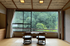 【デラックス和モダン客室】ゆったりとしたお部屋で思い思いのご滞在を。