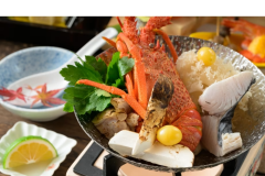 伊勢海老に松茸と、贅を尽くした福一の秋の一品。秋の万葉創作和会席より。