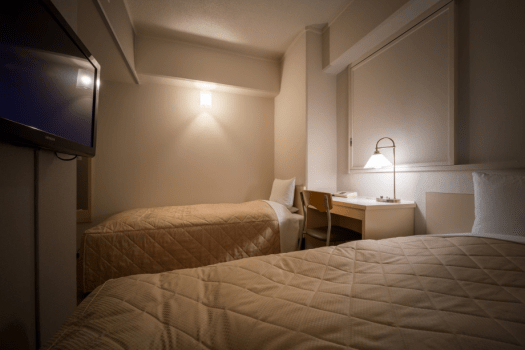 【ツイン】14平米・32型液晶テレビを備えた清潔感溢れるお部屋