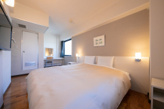 【ダブル】20平米・32型液晶テレビを備えた足元ゆったり、清潔感溢れるお部屋 【ダブル】20平米・32型液晶テレビを備えた足元ゆったり、清潔感溢れるお部屋