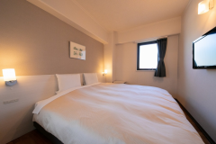 【ダブル】20平米・32型液晶テレビを備えた足元ゆったり、清潔感溢れるお部屋 【ダブル】20平米・32型液晶テレビを備えた足元ゆったり、清潔感溢れるお部屋