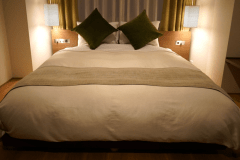 【モダンダブルルーム】くつろげる落ち着いた空間♪