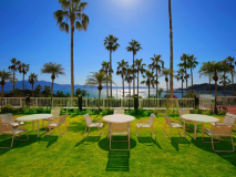 ■オーシャンビューテラス■海と空に囲まれながらを眺めながら、癒しと寛ぎのひとときをお過ごしください。