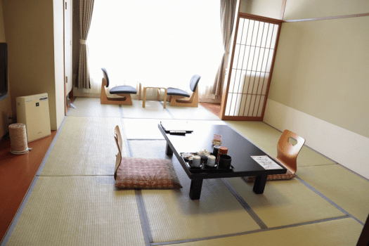 和室8畳 （バス無し・街側）