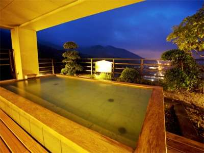 飛天館宿泊者専用・１０階・展望浴室・露天風呂・男性用