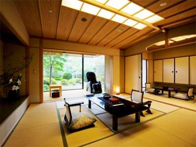 特別室は飛天館5階にあり、どこをとっても贅沢かつゆとりあるつくりとなってます。【飛天館】露天風呂付客室