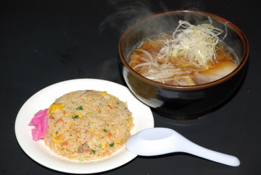 ラーメンセット　お夜食(居酒屋大吉にて)