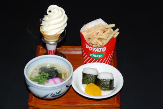 お子様セット　お夜食(居酒屋大吉にて)