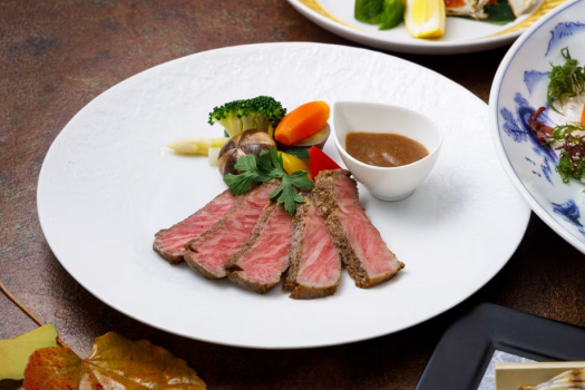 特別料理『極』、讃岐オリーブ牛ロースステーキ（Ａ４ランク）