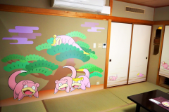 入ってすぐにヤドンたちがお出迎え 入ってすぐにヤドンたちがお出迎え