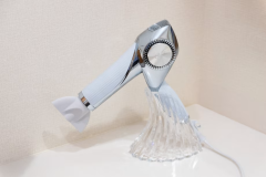 ReFaヘアドライヤー(実物イメージ・讃水館ラグジュアリー露天風呂付(ツイン)にて) ReFaヘアドライヤー(実物イメージ・讃水館ラグジュアリー露天風呂付(ツイン)にて)