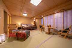 プライベートダイニング付和洋室「馬酔木」「翁草」☆お子様連れ・ご高齢の方もあんしん【禁煙】