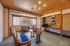 半露天風呂付スイートルーム「つきかげ」「あかつき」83平米~☆最上階・瀧山と温泉街を一望【禁煙】 半露天風呂付スイートルーム「つきかげ」「あかつき」83平米~☆最上階・瀧山と温泉街を一望【禁煙】