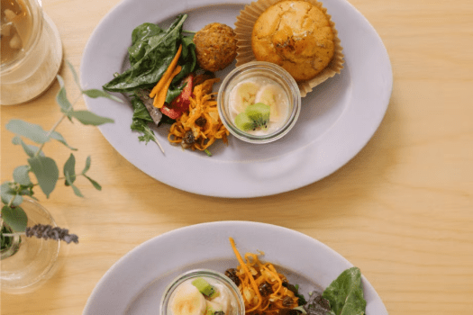 &rdquo;海と森に囲まれた3000坪の秘密リゾート。焚き火、テニス、ピザ窯&hellip;一日中楽しめる場所&rdquo; Stay(2名様~）