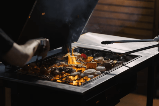 &rdquo;海と森に囲まれた3000坪の秘密リゾート。焚き火、テニス、ピザ窯&hellip;一日中楽しめる場所&rdquo; Stay(2名様~）