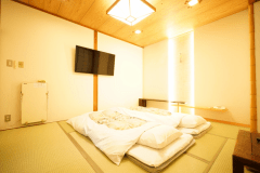 和室8畳、定員3名、2019年2月改装