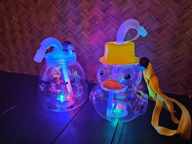 お子様に選べる「光るドリンクボトル」を里山ダイニングでプレゼント♪