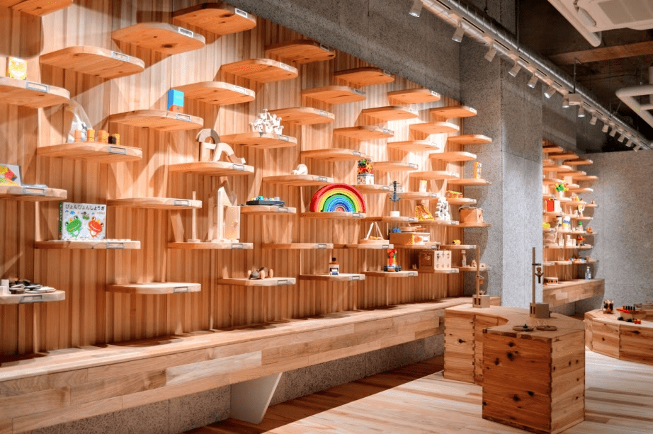 【お子様には木のガチャ券付き】【里山】花巻おもちゃ美術館コラボ 里山ダイニング ファミリープラン