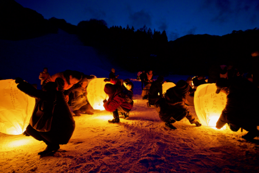 鉛温泉スキー場で開催されるランタンイベント「はなまき星めぐりの夜」