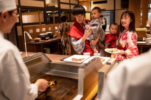 【里山ダイニング】※目の前で調理するアツアツの揚物・焼物料理が好評♪