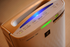 全客室に「加湿機能付空気清浄機」(SHARP製「高濃度プラズマクラスター」)を導入しております。