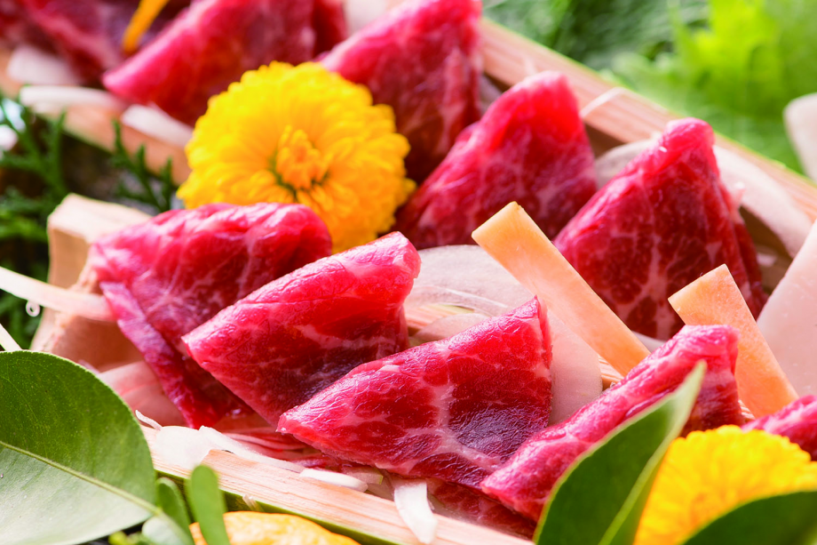 【 イチオシ 】馬しゃぶ・馬刺し!2種の馬料理を味わう熊本限定グルメプラン 【 イチオシ 】馬しゃぶ・馬刺し!2種の馬料理を味わう熊本限定グルメプラン
