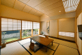 【次の間付客室（ベッド）】源泉半露天付 本間8畳＋6畳