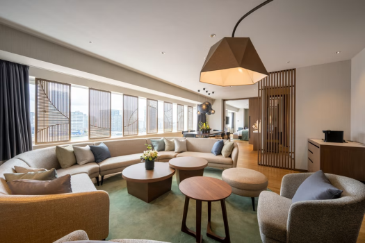 【Grand suite】信濃川と自然美が広がる、贅を尽くした特別な空間。