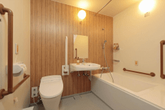 バリアフリールーム　バス＆トイレ
