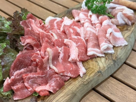 質より量にこだわりたい方おすすめ！700gのBBQお肉セット！
1セット2～3名様分量となりますので、必要分をお申込みください。